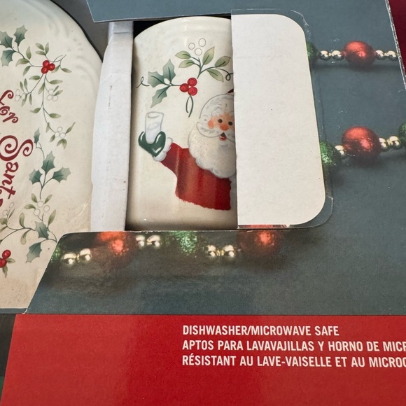 Pfaltzgraff Winterberry Cookies and Milk for Santa Set Open Box - Picture 3 of 13